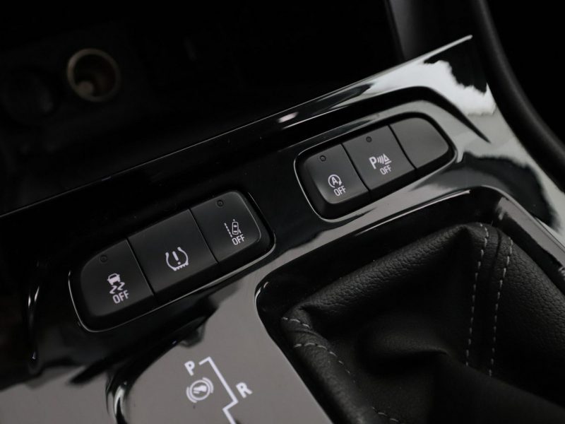 Opel Grandland X automat navi klima auto kamera i czujniki parkwania