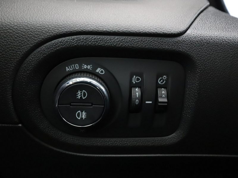 Opel Grandland X automat navi klima auto kamera i czujniki parkwania