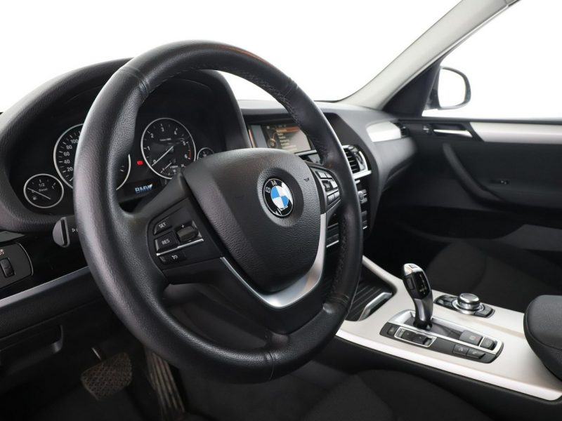 BMW X3 4x4 automat bi-xenon navi klima auto czujniki parkowania F25 (2010-)