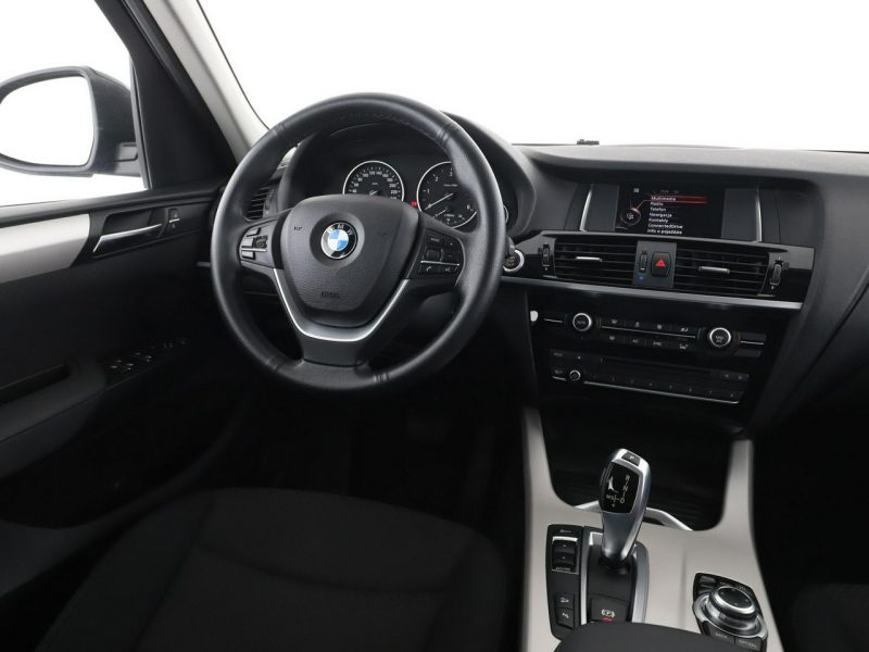 BMW X3 4x4 automat bi-xenon navi klima auto czujniki parkowania F25 (2010-)