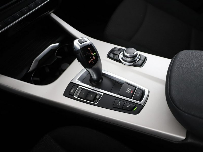 BMW X3 4x4 automat bi-xenon navi klima auto czujniki parkowania F25 (2010-)
