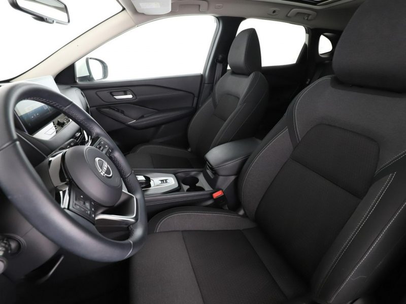 Nissan Qashqai HEV automat full LED navi kamery el sterowane fotele III (2021-)