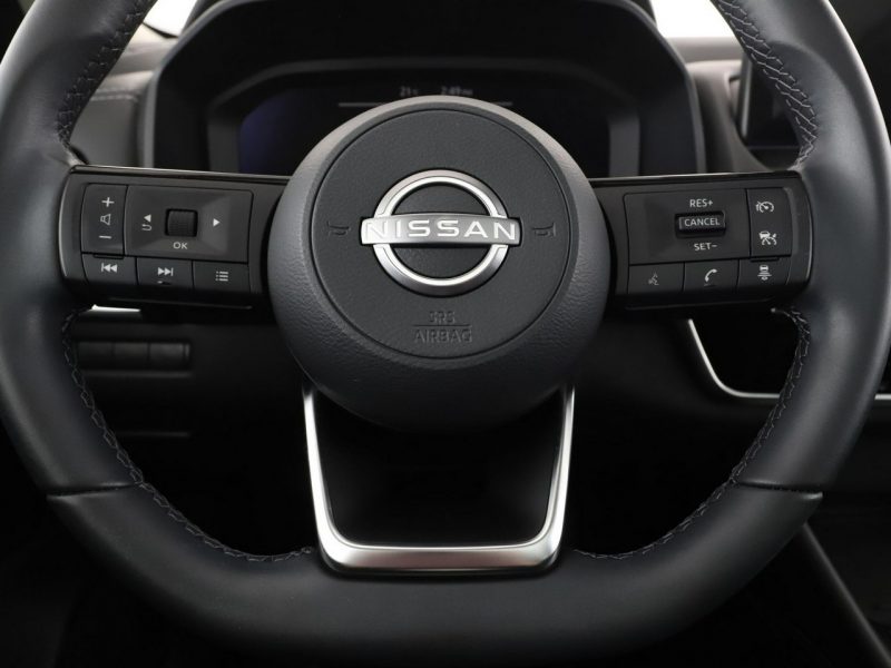 Nissan Qashqai HEV automat full LED navi kamery el sterowane fotele III (2021-)