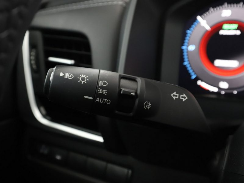Nissan Qashqai HEV automat full LED navi kamery el sterowane fotele III (2021-)