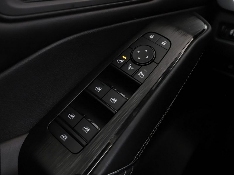 Nissan Qashqai HEV automat full LED navi kamery el sterowane fotele III (2021-)