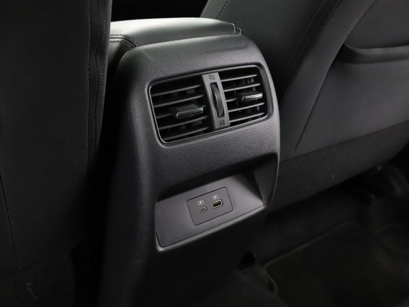 Nissan Qashqai HEV automat full LED navi kamery el sterowane fotele III (2021-)