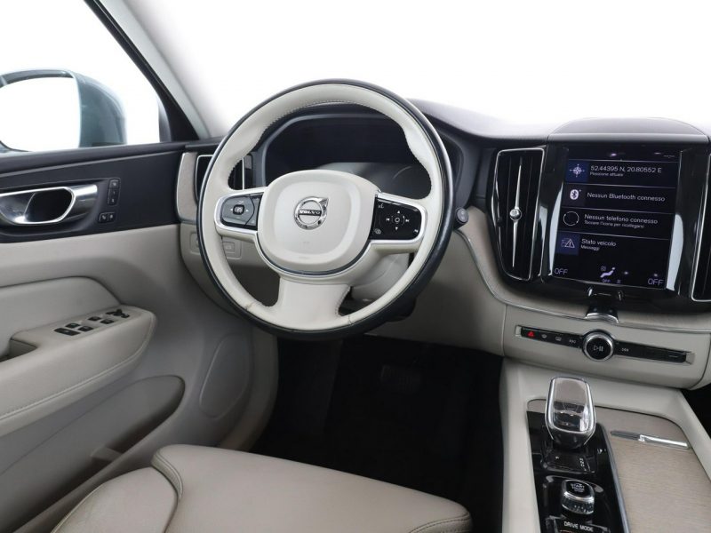 Volvo XC 60 FV23% Inscription B4-mHEV 4x4 automat skóra navi PDC-kamera ACC LED II (2017-)