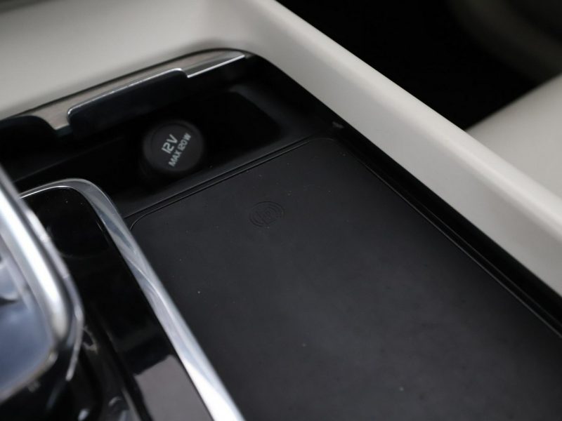 Volvo XC 60 FV23% Inscription B4-mHEV 4x4 automat skóra navi PDC-kamera ACC LED II (2017-)