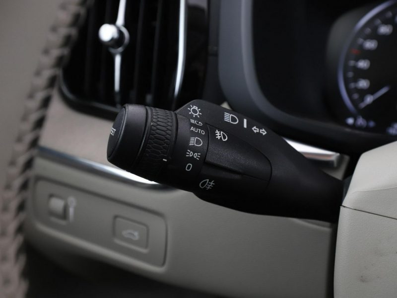 Volvo XC 60 FV23% Inscription B4-mHEV 4x4 automat skóra navi PDC-kamera ACC LED II (2017-)