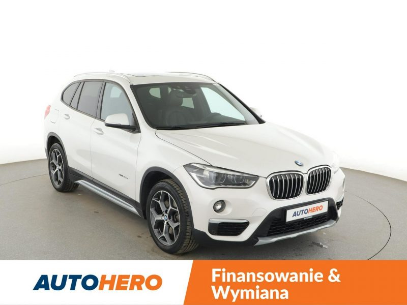 BMW X1 4x4 automat full LED skóra navi panorama navi czujniki parkowania II (F48) (2015-)