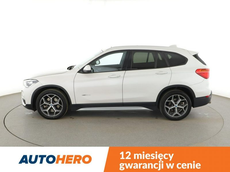 BMW X1 4x4 automat full LED skóra navi panorama navi czujniki parkowania II (F48) (2015-)