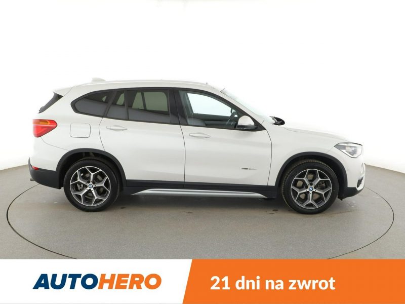BMW X1 4x4 automat full LED skóra navi panorama navi czujniki parkowania II (F48) (2015-)