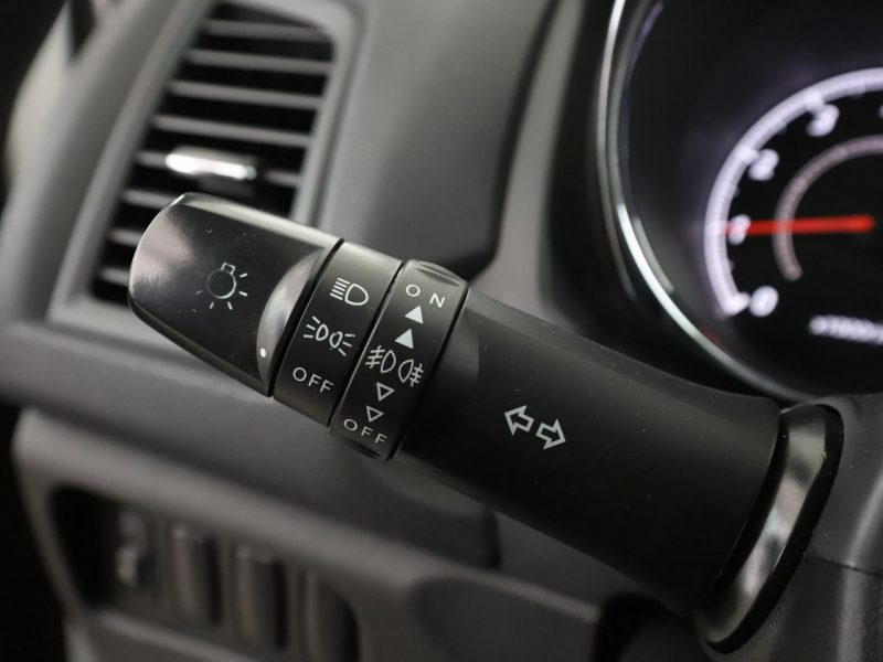 Mitsubishi ASX klimatyzacja automatyczna komputer TCS LED