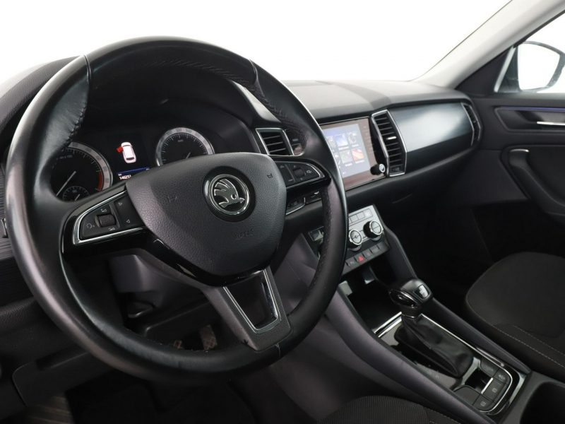 Škoda Kodiaq DSG navi full LED kamera i czujniki parkowania klima auto I (2016-2024)