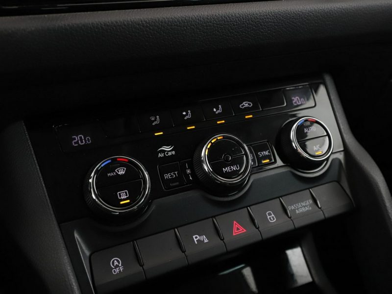 Škoda Kodiaq DSG navi full LED kamera i czujniki parkowania klima auto I (2016-2024)