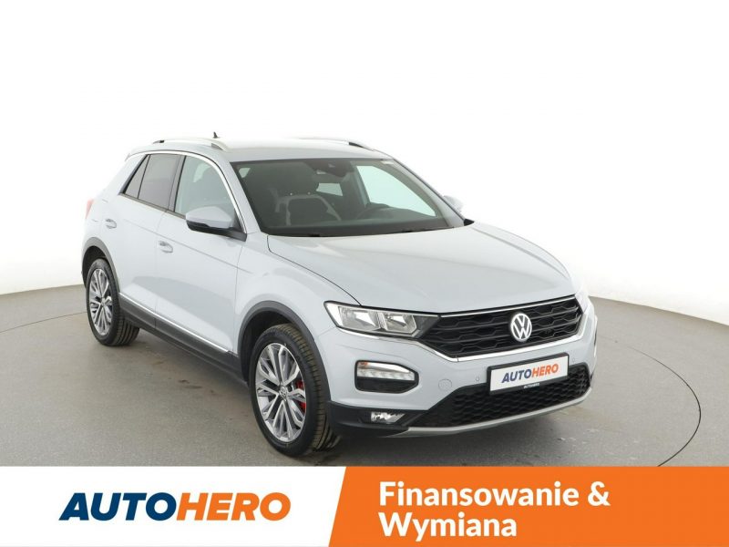 Volkswagen T-Roc 4x4 automat navi klima auto grzane fotele czujniki parkowania hak