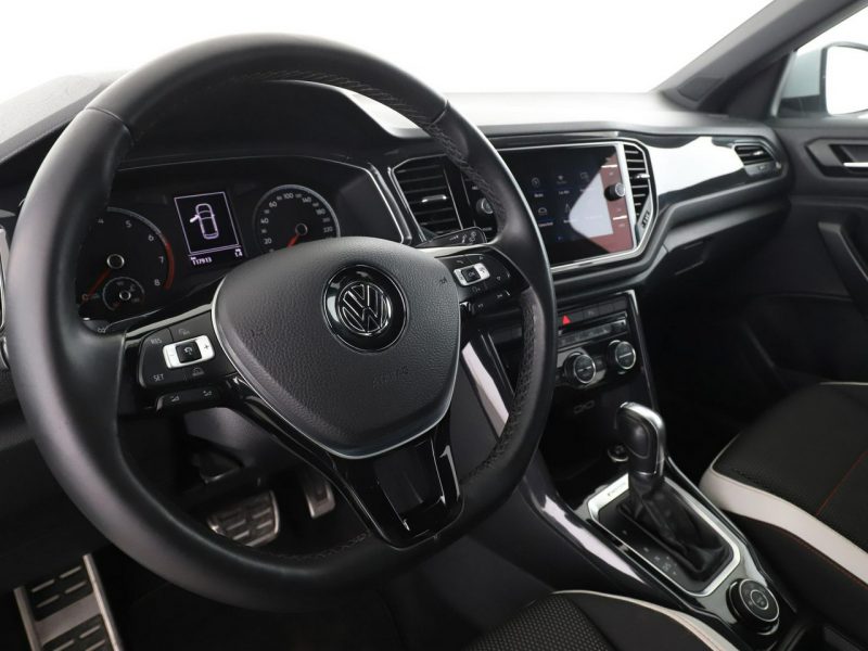 Volkswagen T-Roc 4x4 automat navi klima auto grzane fotele czujniki parkowania hak