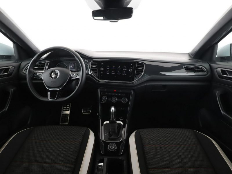 Volkswagen T-Roc 4x4 automat navi klima auto grzane fotele czujniki parkowania hak