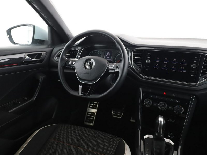 Volkswagen T-Roc 4x4 automat navi klima auto grzane fotele czujniki parkowania hak