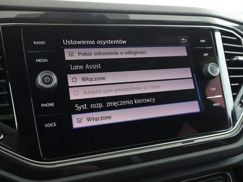 Volkswagen T-Roc 4x4 automat navi klima auto grzane fotele czujniki parkowania hak