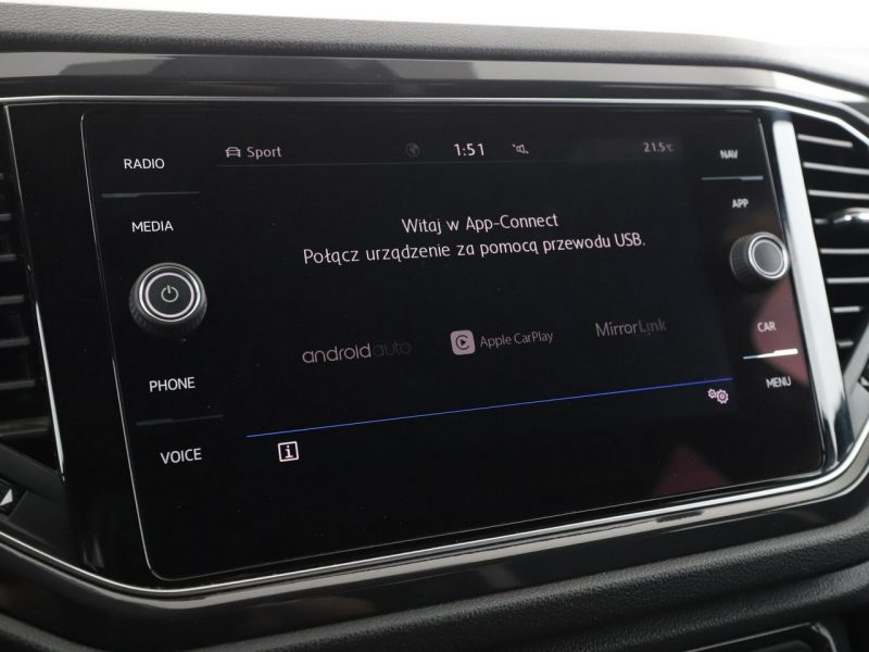 Volkswagen T-Roc 4x4 automat navi klima auto grzane fotele czujniki parkowania hak
