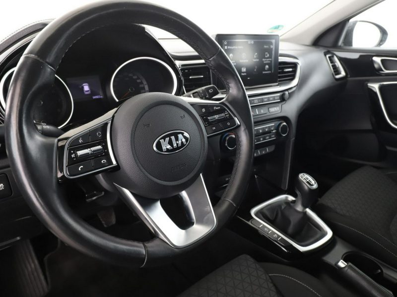 Kia Cee'd 140KM navi grzane fotele PDC-kamera tempomat III (2018-)