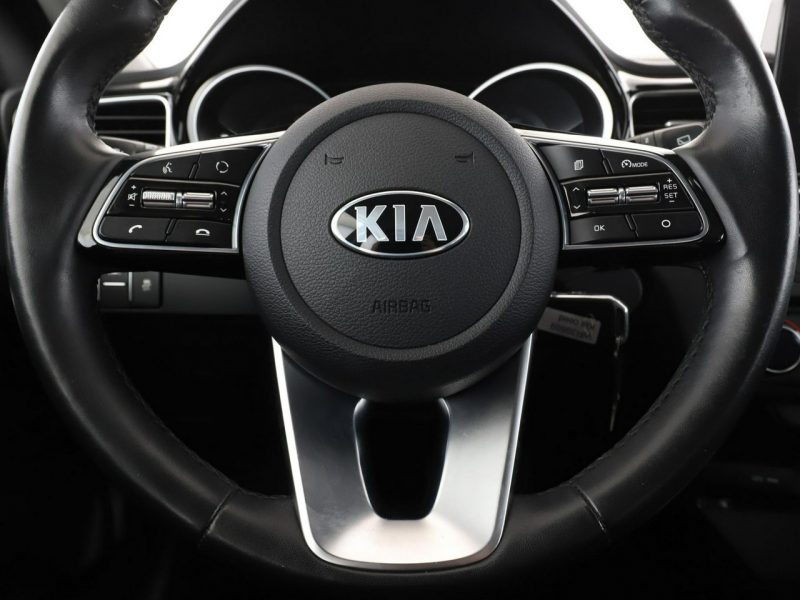Kia Cee'd 140KM navi grzane fotele PDC-kamera tempomat III (2018-)