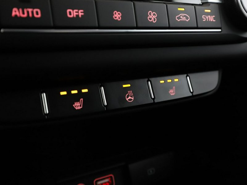 Kia Cee'd 140KM navi grzane fotele PDC-kamera tempomat III (2018-)