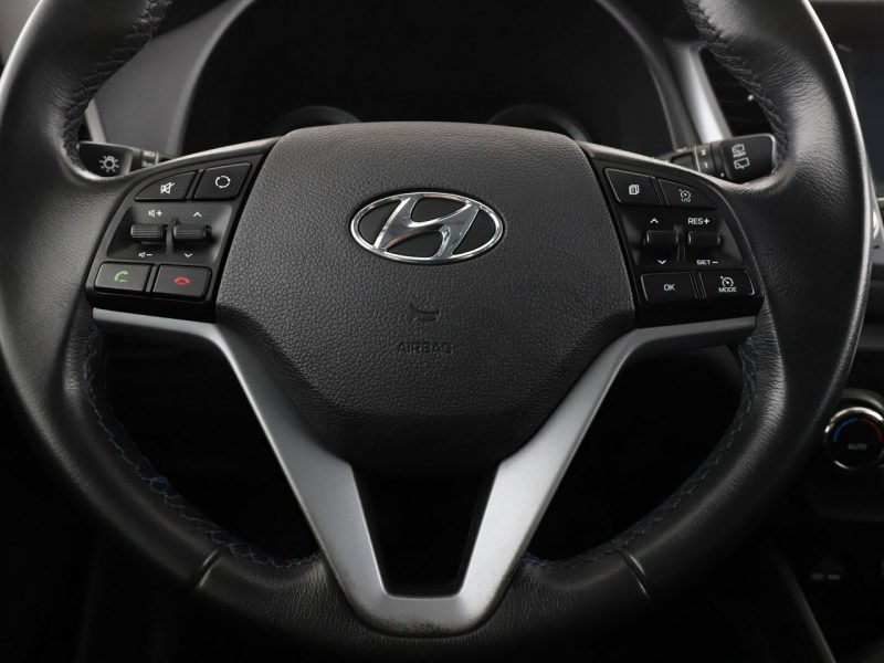 Hyundai Tucson navi PDC-kamera grzane fotele tempomat LED III (2015-2020)