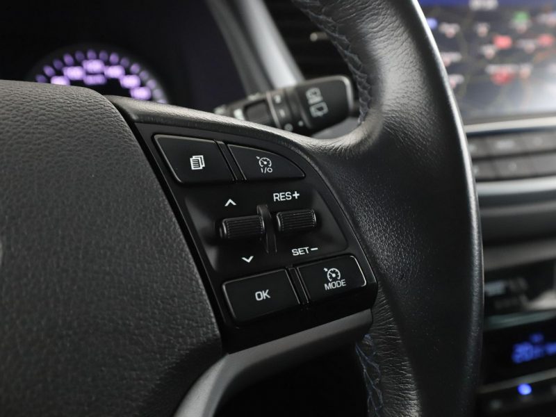 Hyundai Tucson navi PDC-kamera grzane fotele tempomat LED III (2015-2020)