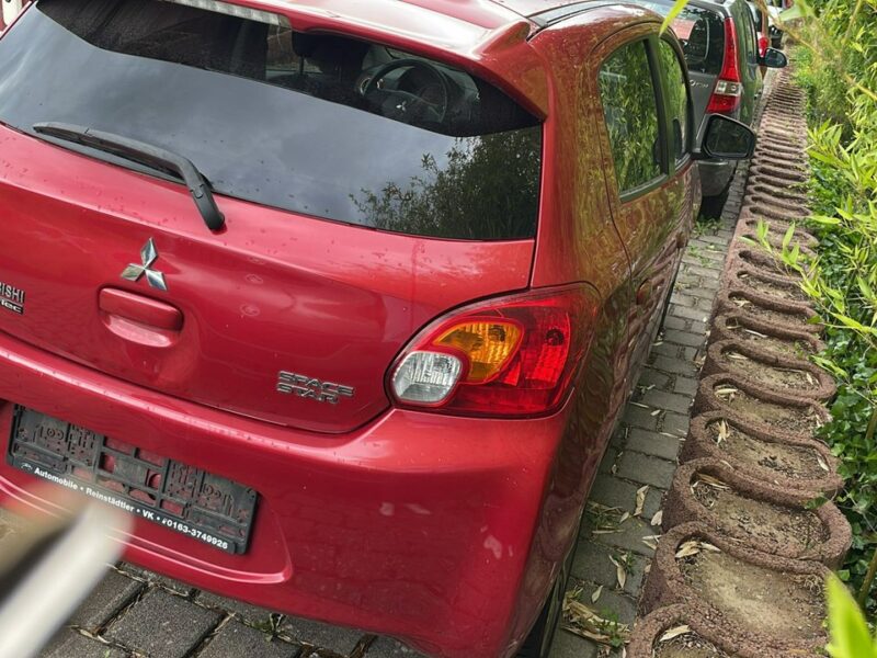 Mitsubishi Space Star Bezwypadkowy 1,2 benzyna z klimatyzacją II (2012-)