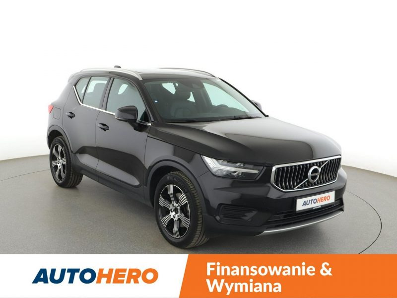 Volvo XC 40 FV23 2.0 D4 Automat AWD Inscription Panorama Navi Grzana Skóra Kamera