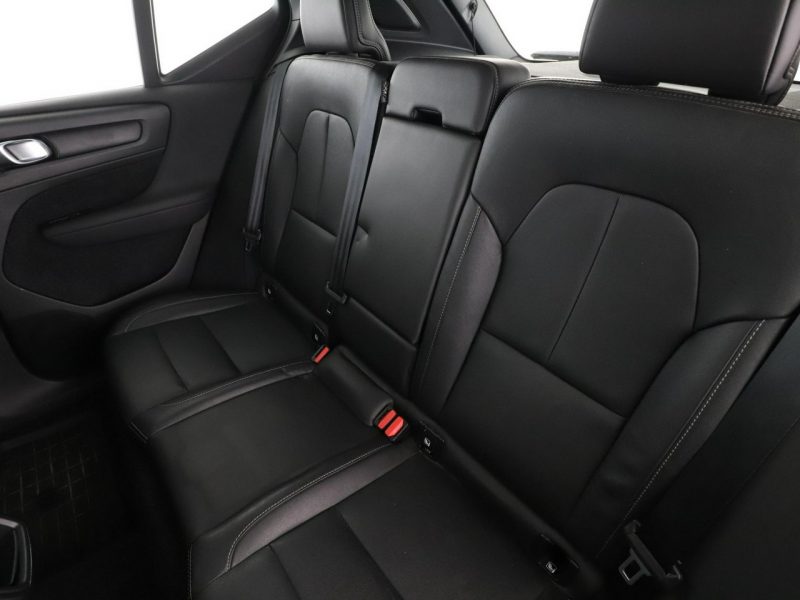 Volvo XC 40 FV23 2.0 D4 Automat AWD Inscription Panorama Navi Grzana Skóra Kamera
