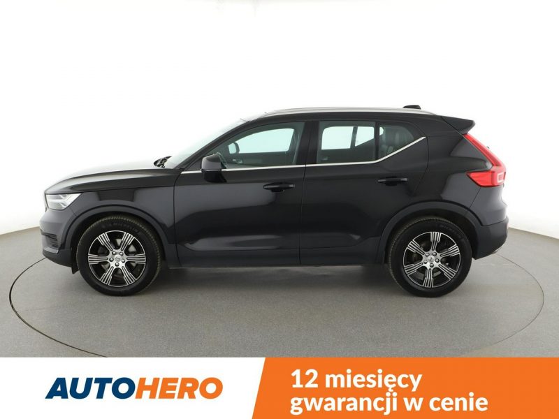 Volvo XC 40 FV23 2.0 D4 Automat AWD Inscription Panorama Navi Grzana Skóra Kamera