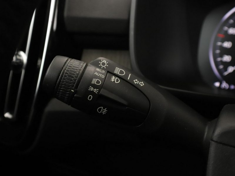 Volvo XC 40 FV23 2.0 D4 Automat AWD Inscription Panorama Navi Grzana Skóra Kamera