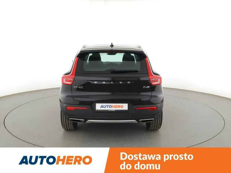 Volvo XC 40 FV23 2.0 D4 Automat AWD Inscription Panorama Navi Grzana Skóra Kamera