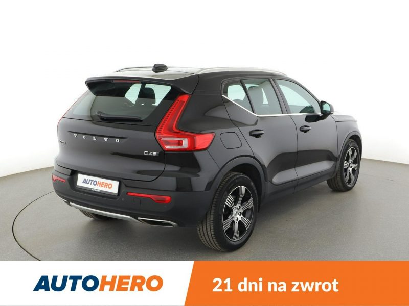 Volvo XC 40 FV23 2.0 D4 Automat AWD Inscription Panorama Navi Grzana Skóra Kamera