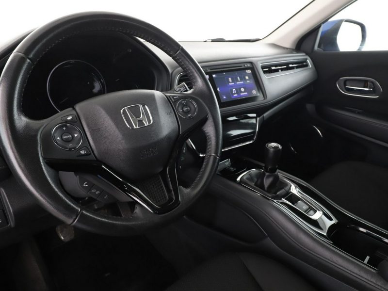 Honda HR-V klima auto czujniki parkowania grzane fotele II (2015-2021)