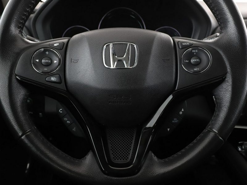 Honda HR-V klima auto czujniki parkowania grzane fotele II (2015-2021)