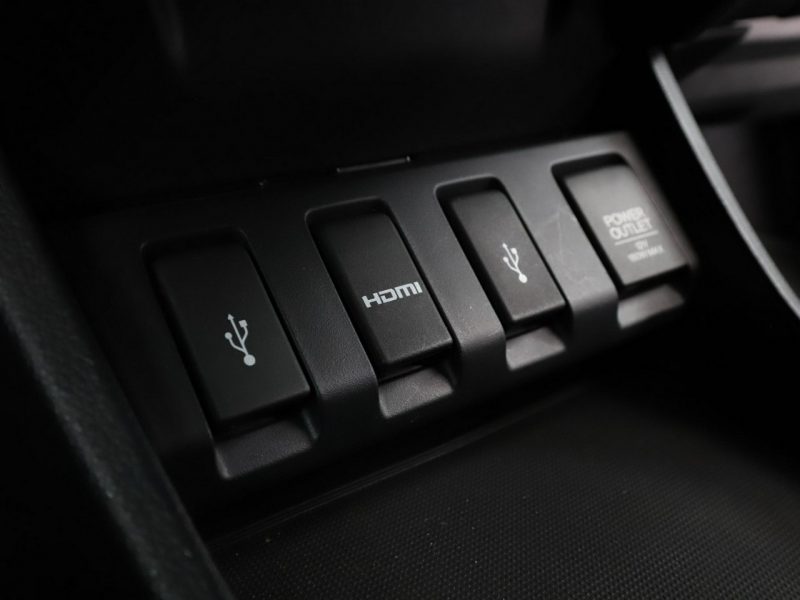 Honda HR-V klima auto czujniki parkowania grzane fotele II (2015-2021)