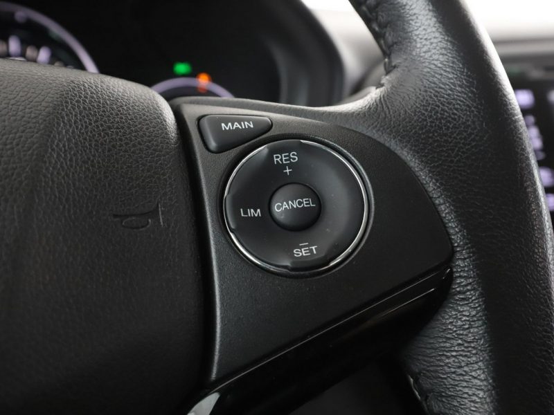 Honda HR-V klima auto czujniki parkowania grzane fotele II (2015-2021)