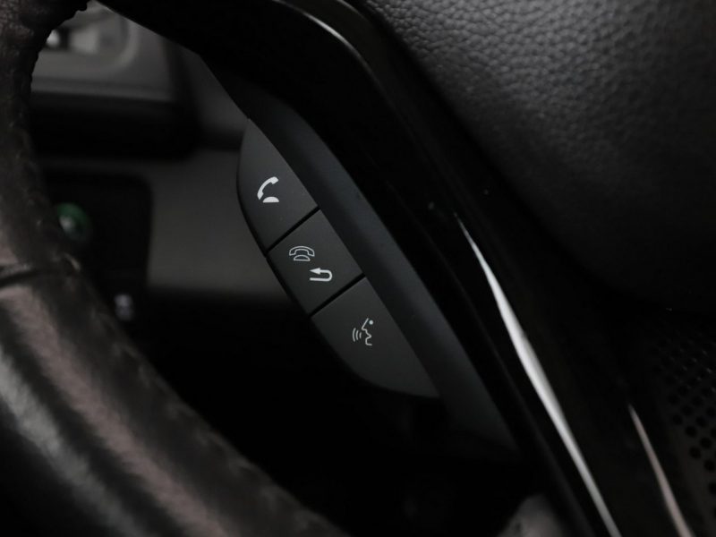 Honda HR-V klima auto czujniki parkowania grzane fotele II (2015-2021)