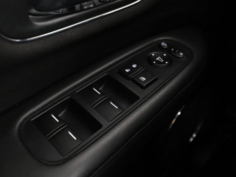 Honda HR-V klima auto czujniki parkowania grzane fotele II (2015-2021)