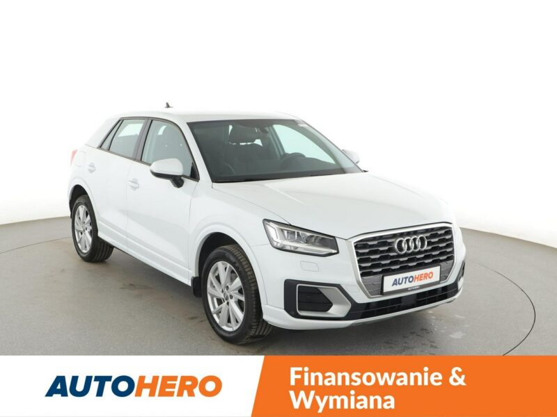 Audi Q2 Automat grzane fotele Full LED PDC klima auto navi bluetooth