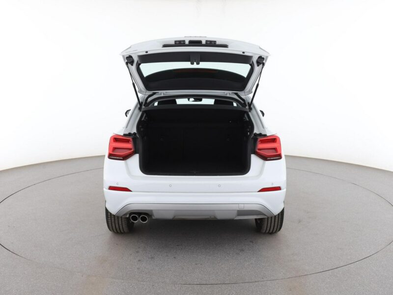 Audi Q2 Automat grzane fotele Full LED PDC klima auto navi bluetooth