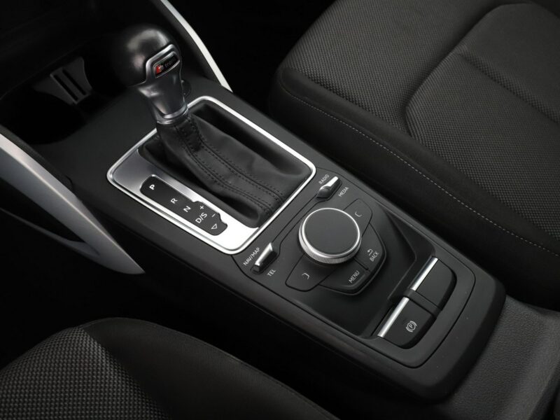 Audi Q2 Automat grzane fotele Full LED PDC klima auto navi bluetooth