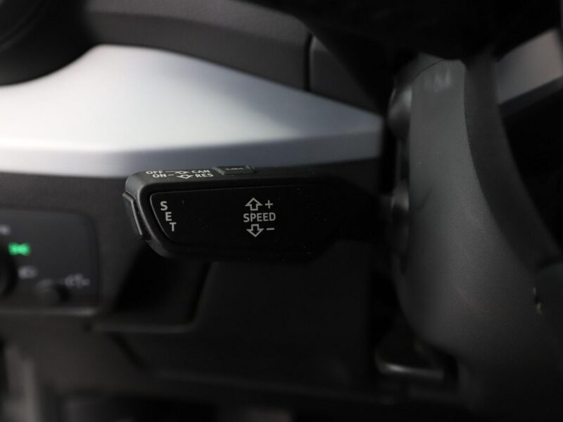 Audi Q2 Automat grzane fotele Full LED PDC klima auto navi bluetooth