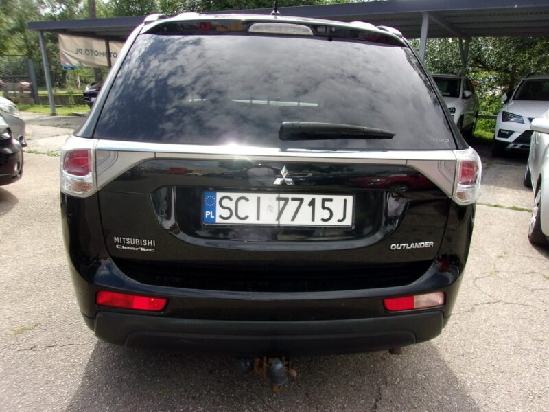 Mitsubishi Outlander 7-Osób 2.2 DI-D Instyle ClearTec 4WD III (2012-)