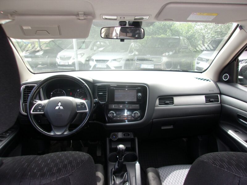 Mitsubishi Outlander 7-Osób 2.2 DI-D Instyle ClearTec 4WD III (2012-)