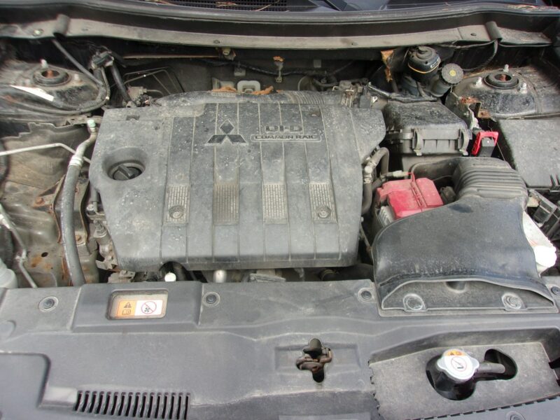 Mitsubishi Outlander 7-Osób 2.2 DI-D Instyle ClearTec 4WD III (2012-)